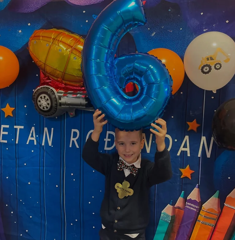 Instagram post from vrtickiki. This post is in position 1.