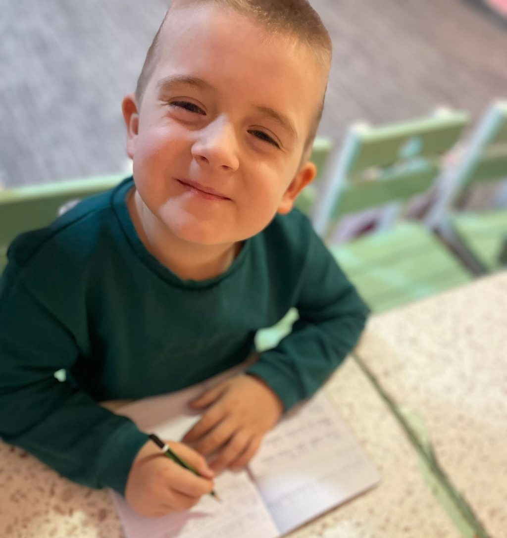 Instagram post from vrtickiki. This post is in position 7.