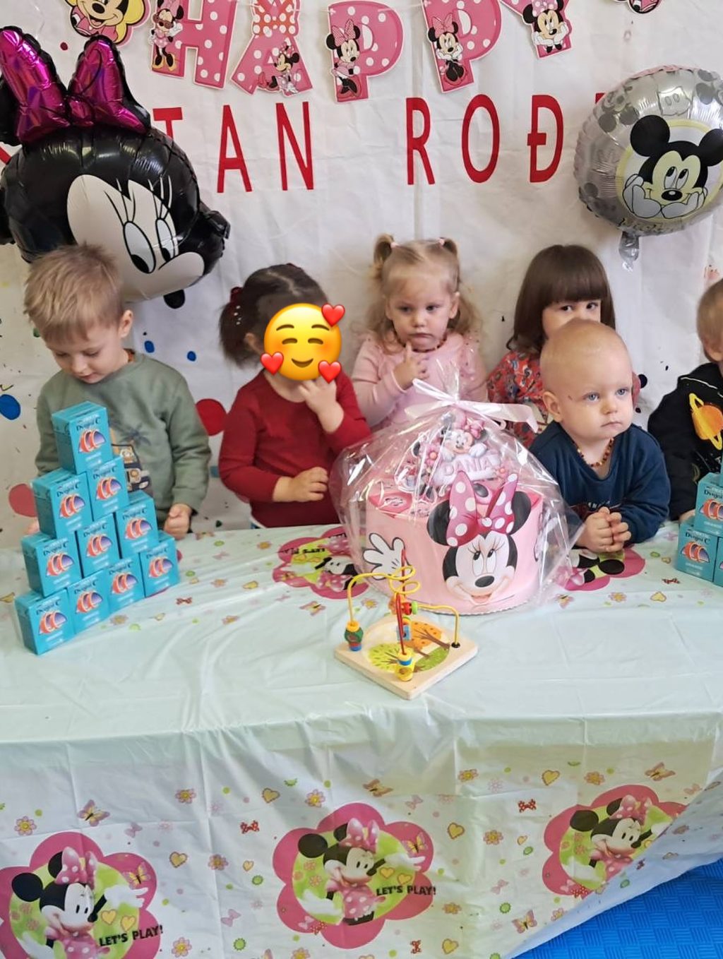 Instagram post from vrtickiki. This post is in position 7.