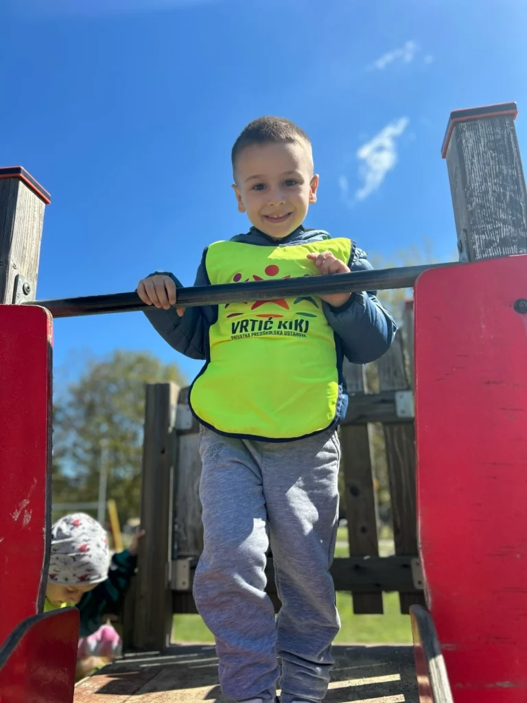 Instagram post from vrtickiki. This post is in position 13.