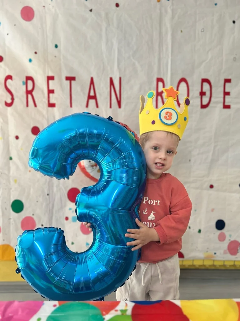 Instagram post from vrtickiki. This post is in position 1.