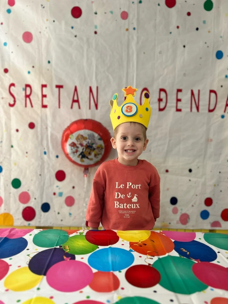 Instagram post from vrtickiki. This post is in position 0.