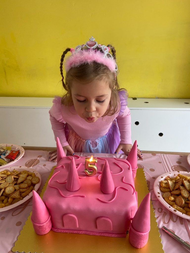 Instagram post from vrtickiki. This post is in position 15.