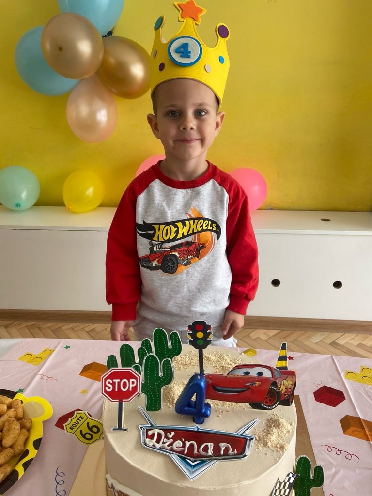 Instagram post from vrtickiki. This post is in position 20.