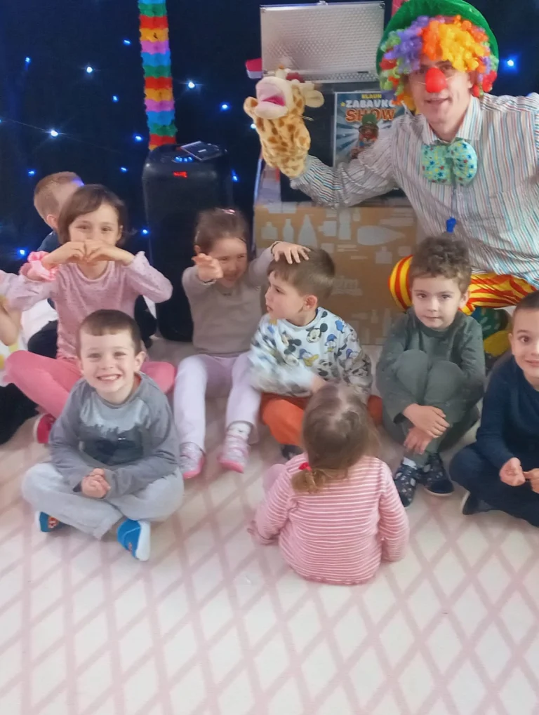 Instagram post from vrtickiki. This post is in position 5.