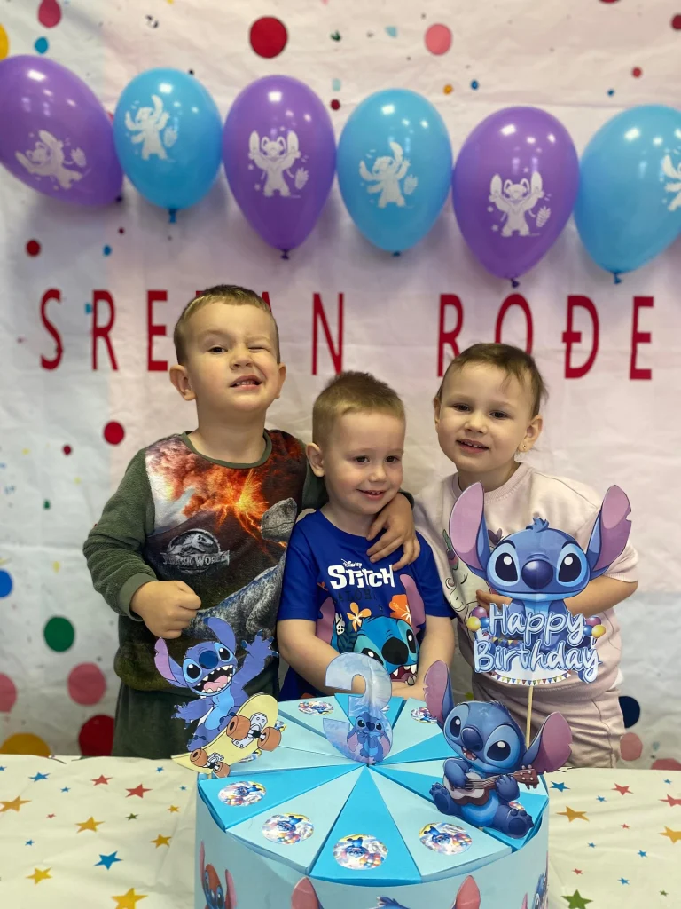 Instagram post from vrtickiki. This post is in position 9.