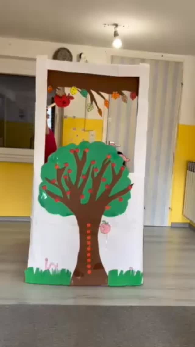 Instagram post from vrtickiki. This post is in position 17.