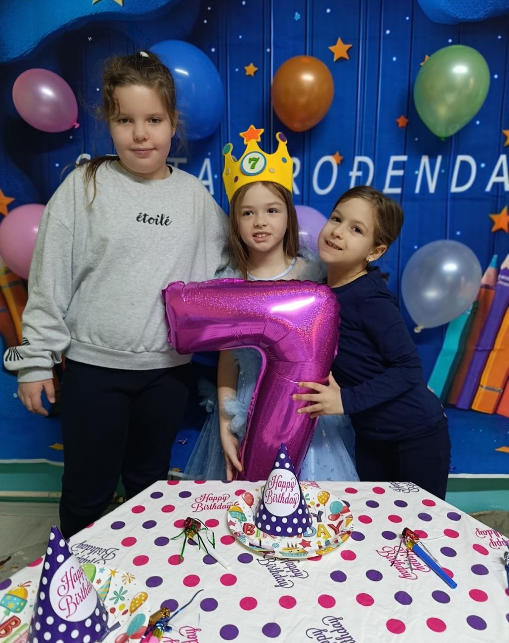 Instagram post from vrtickiki. This post is in position 1.