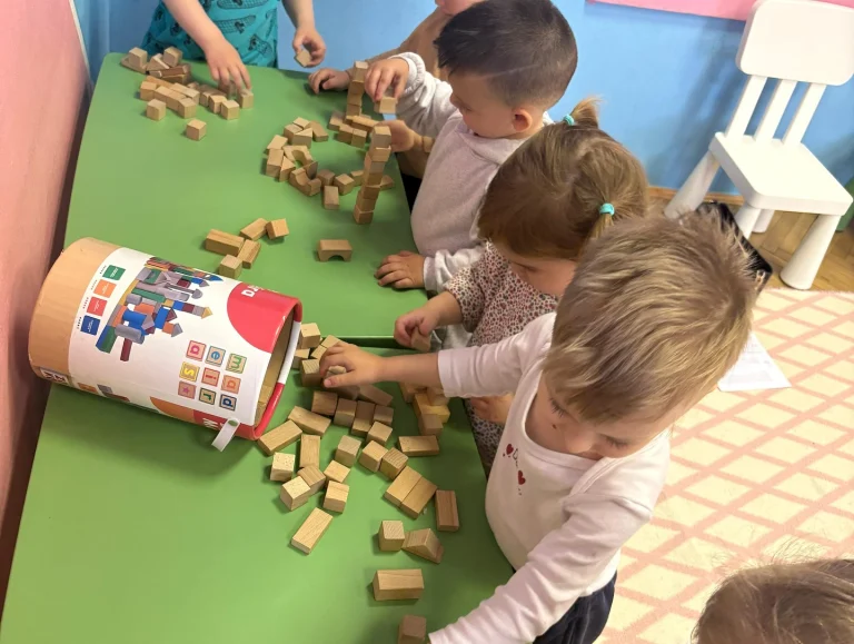 Instagram post from vrtickiki. This post is in position 17.