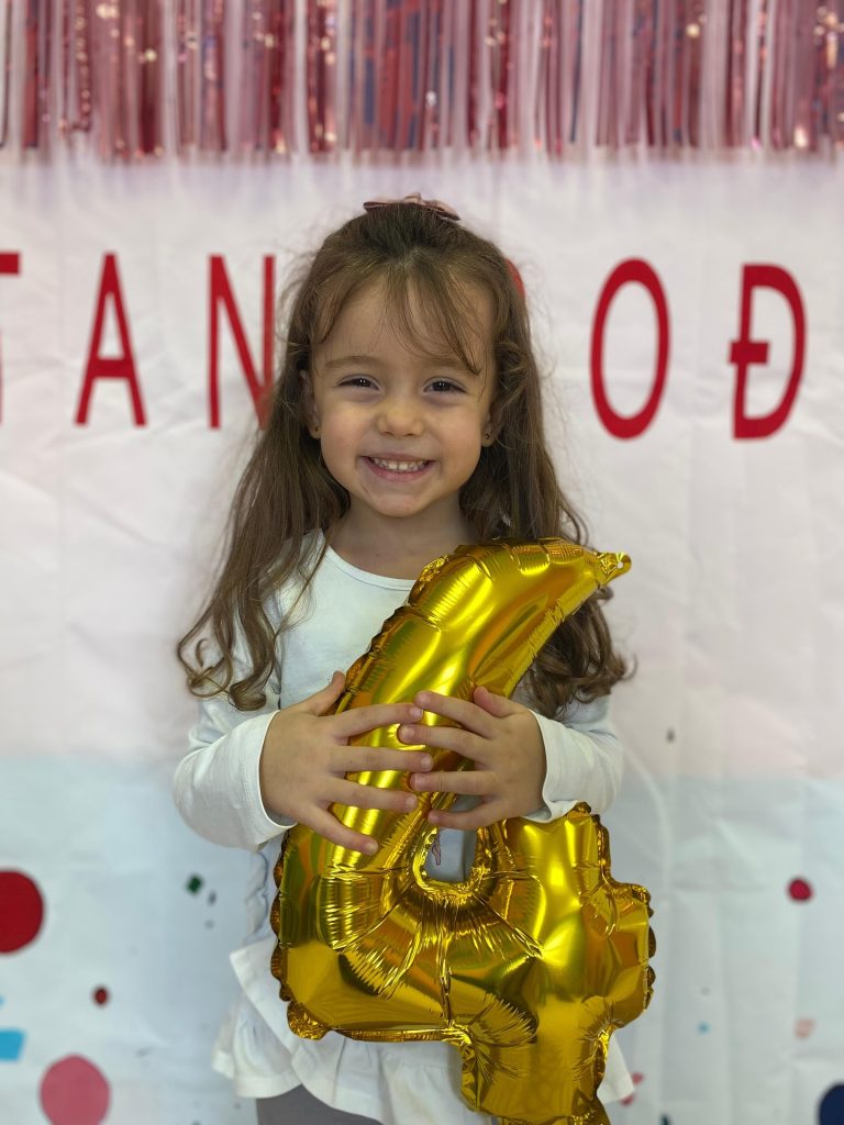 Instagram post from vrtickiki. This post is in position 10.