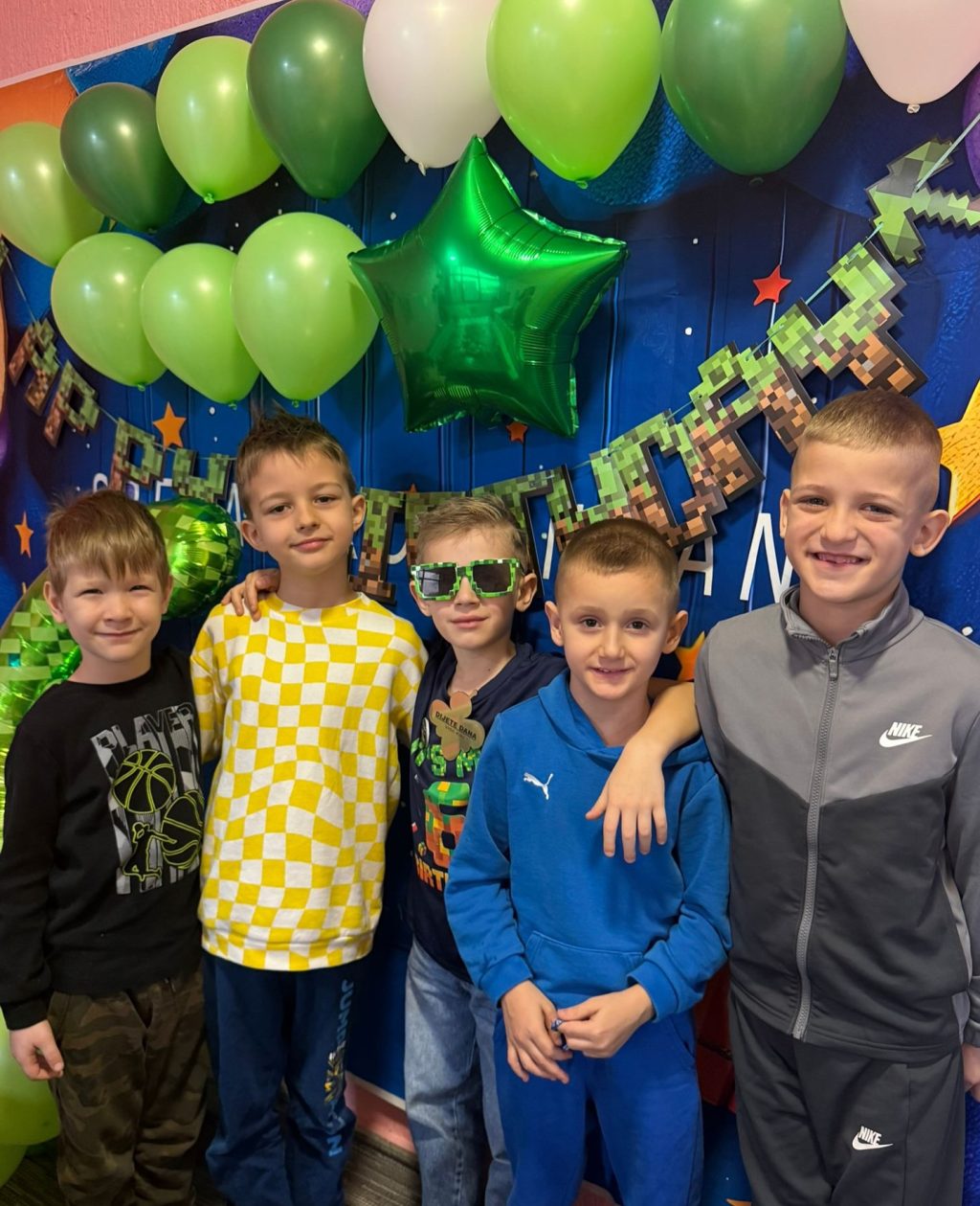 Instagram post from vrtickiki. This post is in position 3.