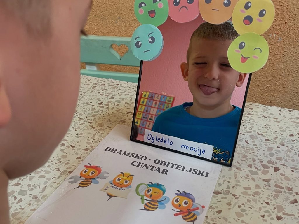 Instagram post from vrtickiki. This post is in position 13.