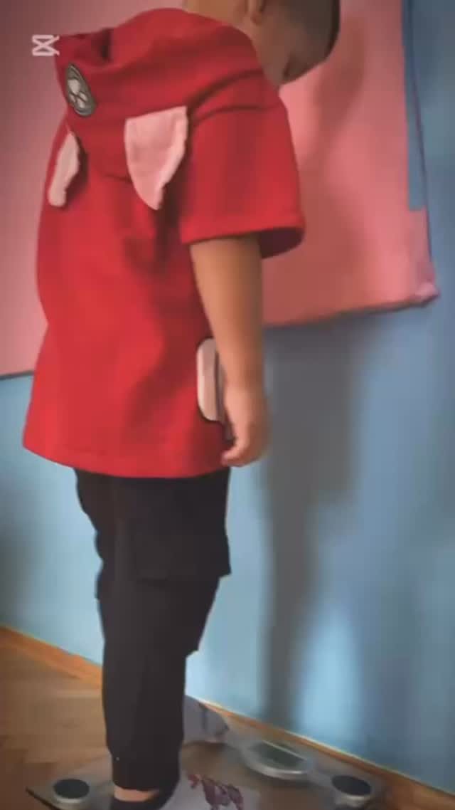 Instagram post from vrtickiki. This post is in position 16.