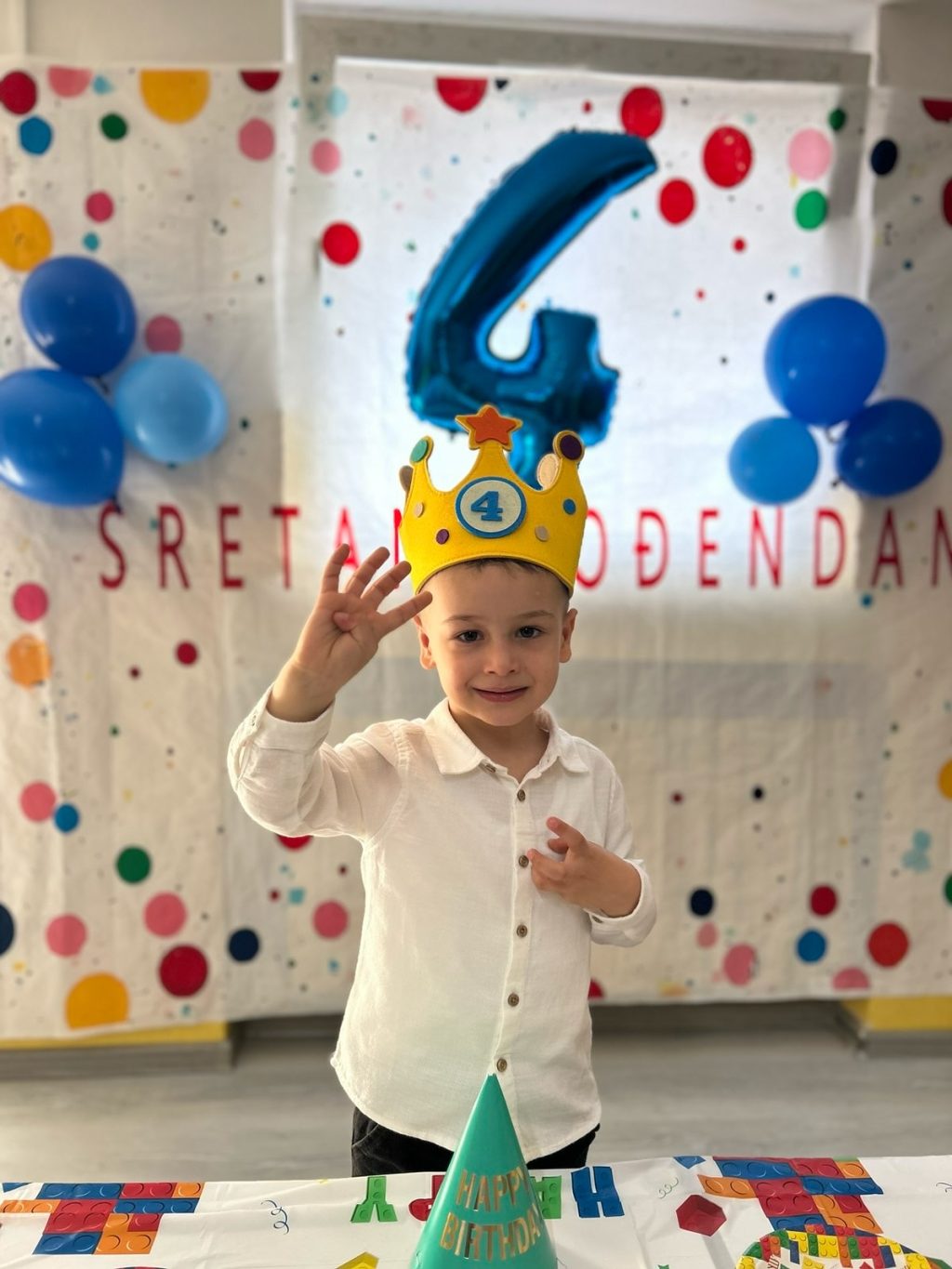 Instagram post from vrtickiki. This post is in position 2.