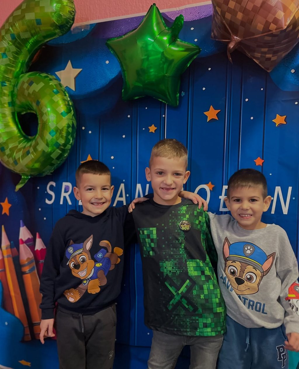 Instagram post from vrtickiki. This post is in position 4.