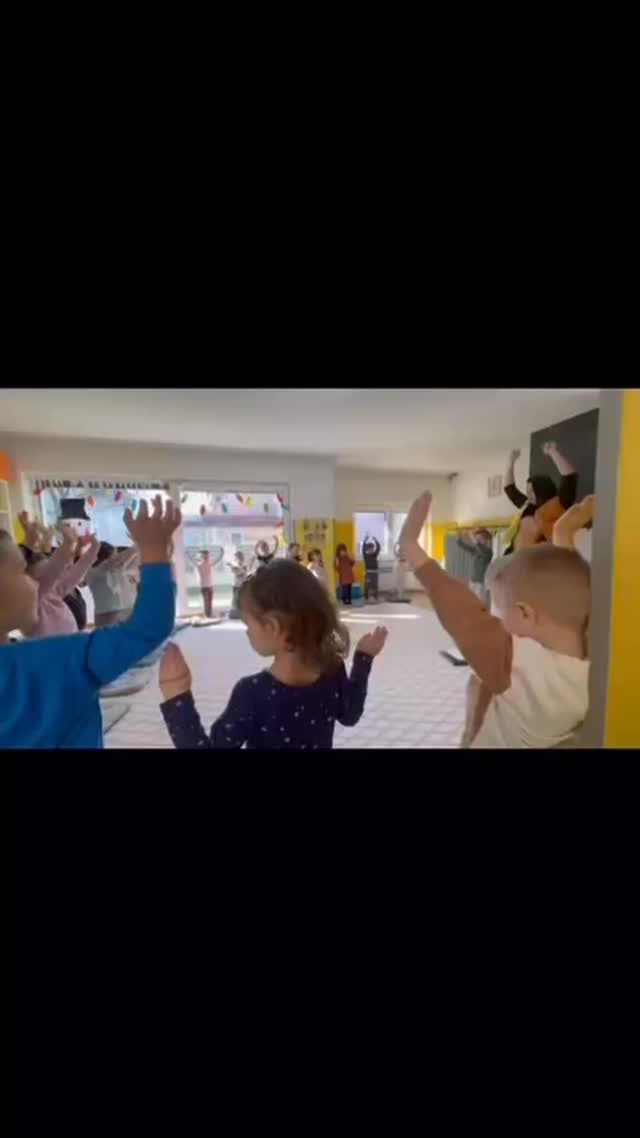 Instagram post from vrtickiki. This post is in position 4.