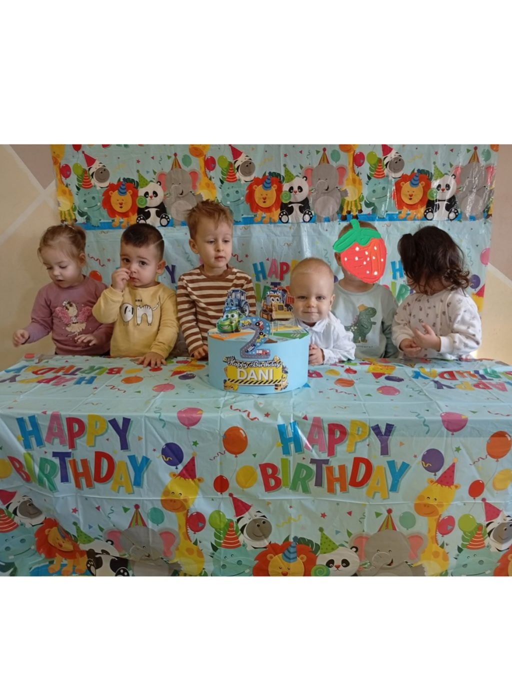 Instagram post from vrtickiki. This post is in position 6.