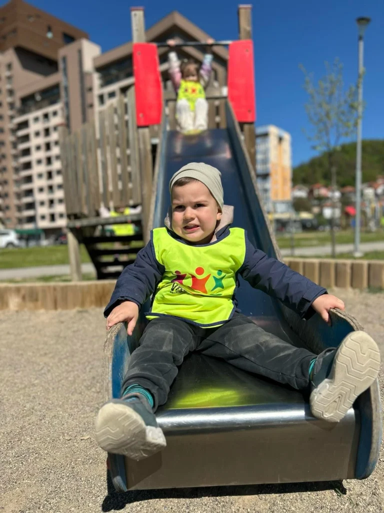 Instagram post from vrtickiki. This post is in position 10.