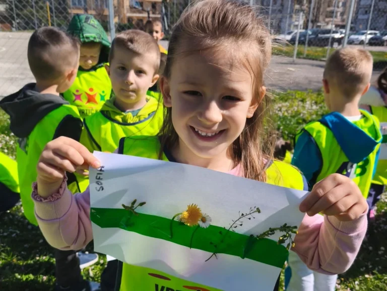 Instagram post from vrtickiki. This post is in position 8.