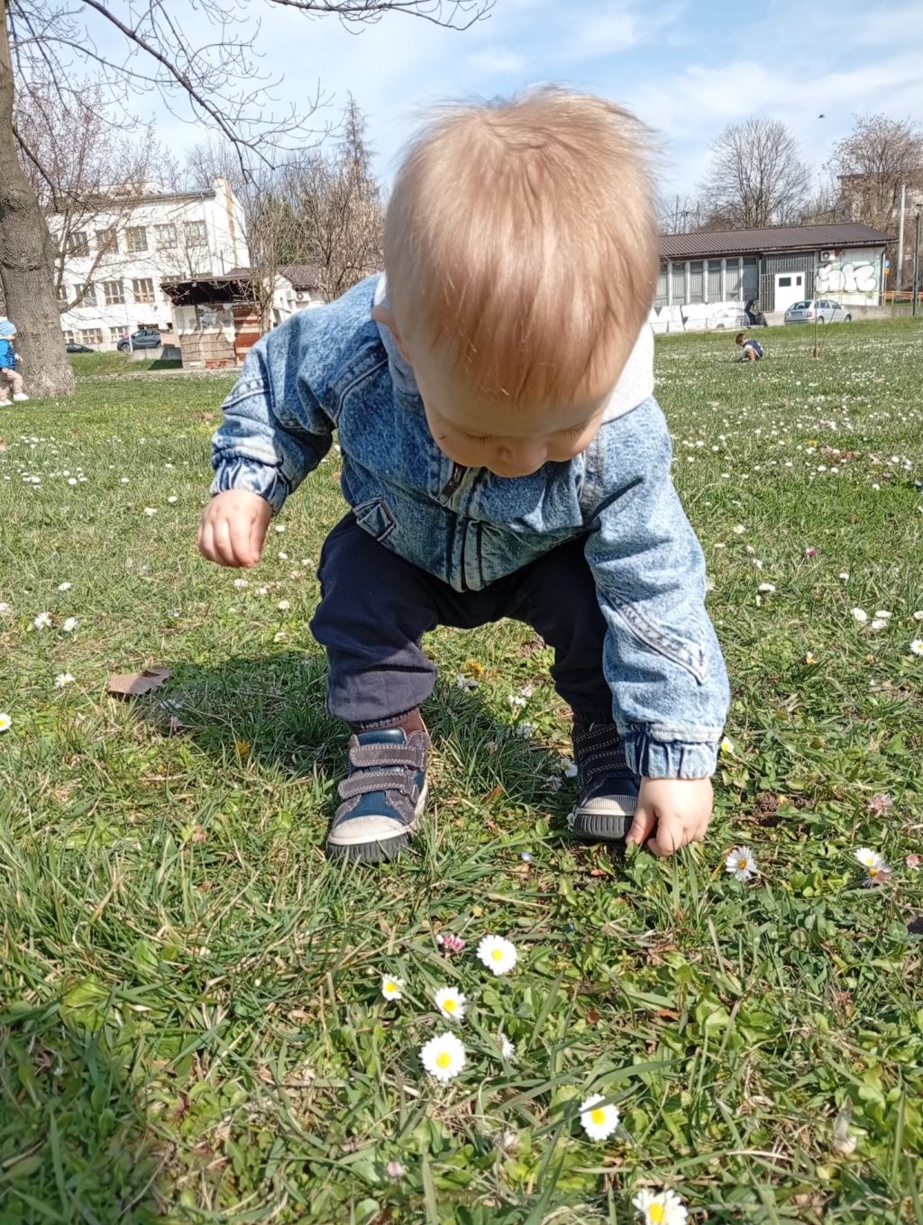 Instagram post from vrtickiki. This post is in position 6.