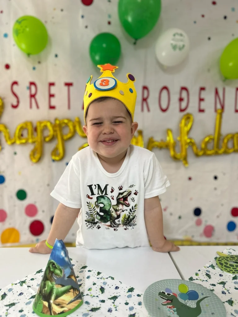 Instagram post from vrtickiki. This post is in position 7.