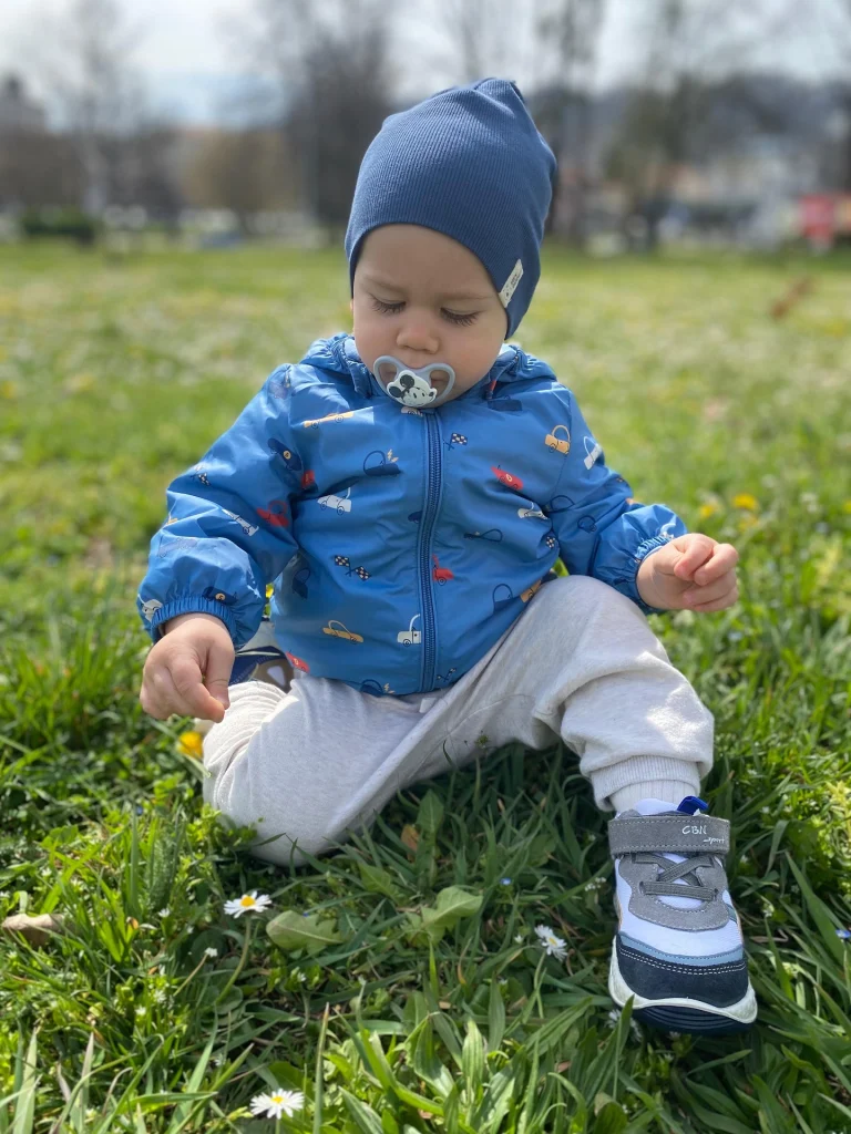 Instagram post from vrtickiki. This post is in position 3.