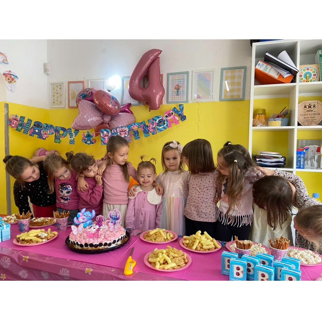 Instagram post from vrtickiki. This post is in position 5.