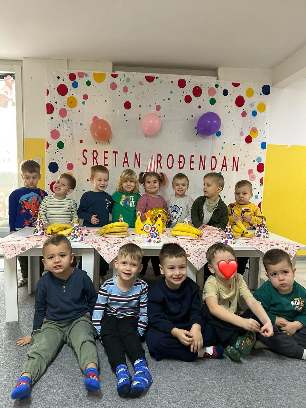 Instagram post from vrtickiki. This post is in position 7.