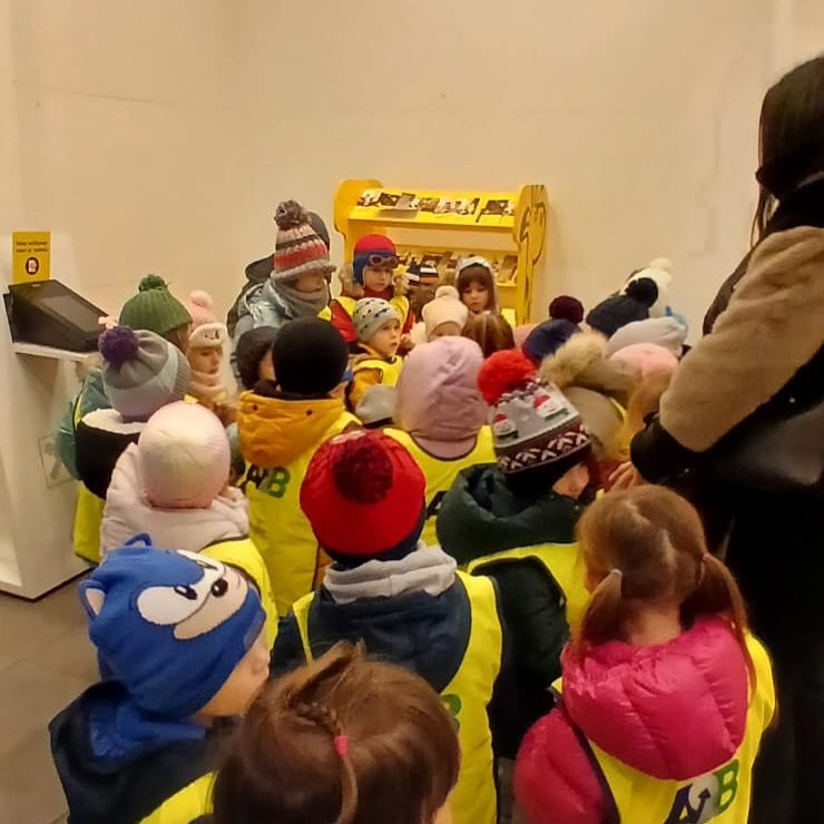 Instagram post from vrtickiki. This post is in position 13.