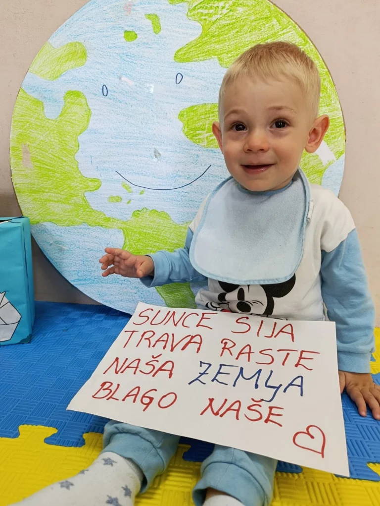 Instagram post from vrtickiki. This post is in position 17.