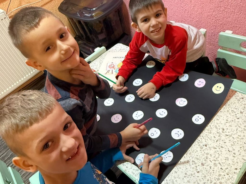 Instagram post from vrtickiki. This post is in position 11.