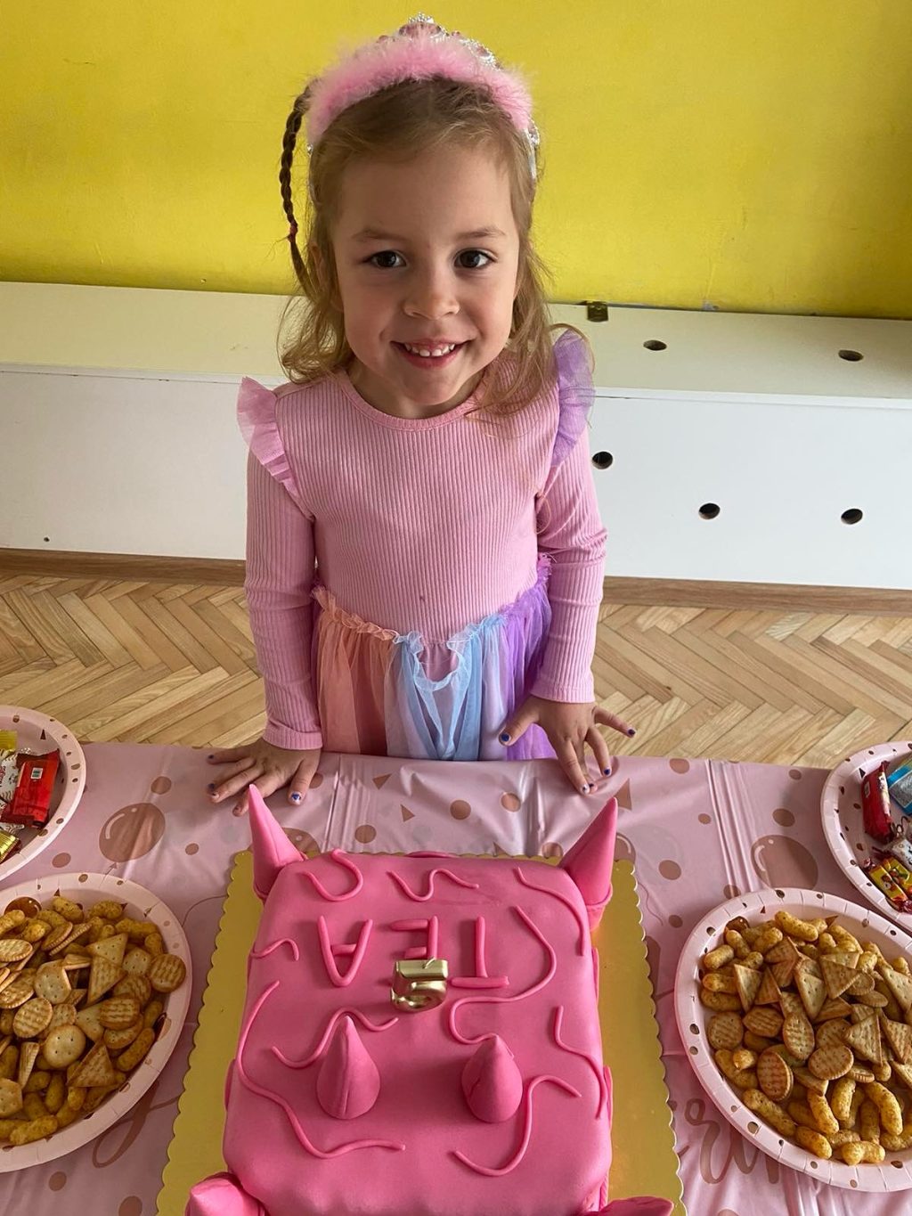 Instagram post from vrtickiki. This post is in position 2.