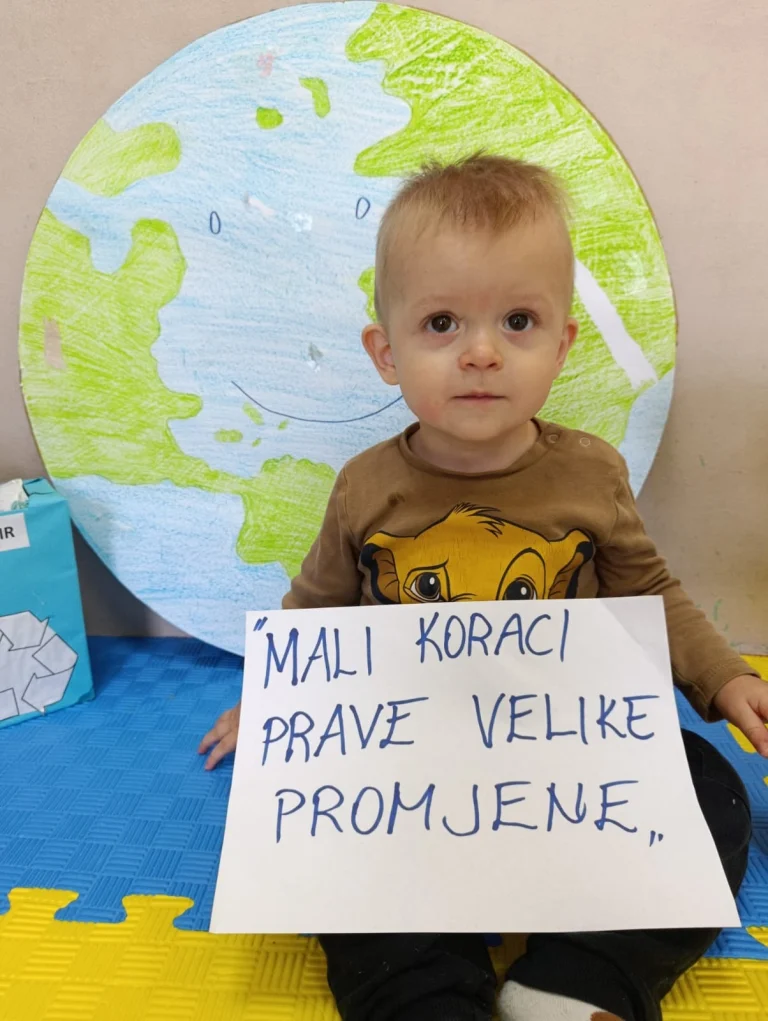 Instagram post from vrtickiki. This post is in position 7.