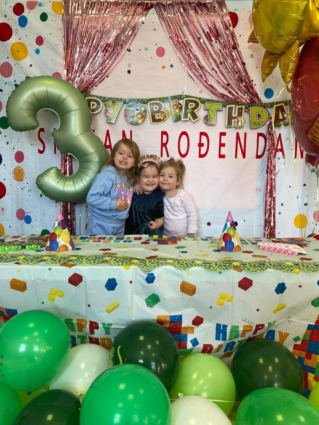 Instagram post from vrtickiki. This post is in position 5.