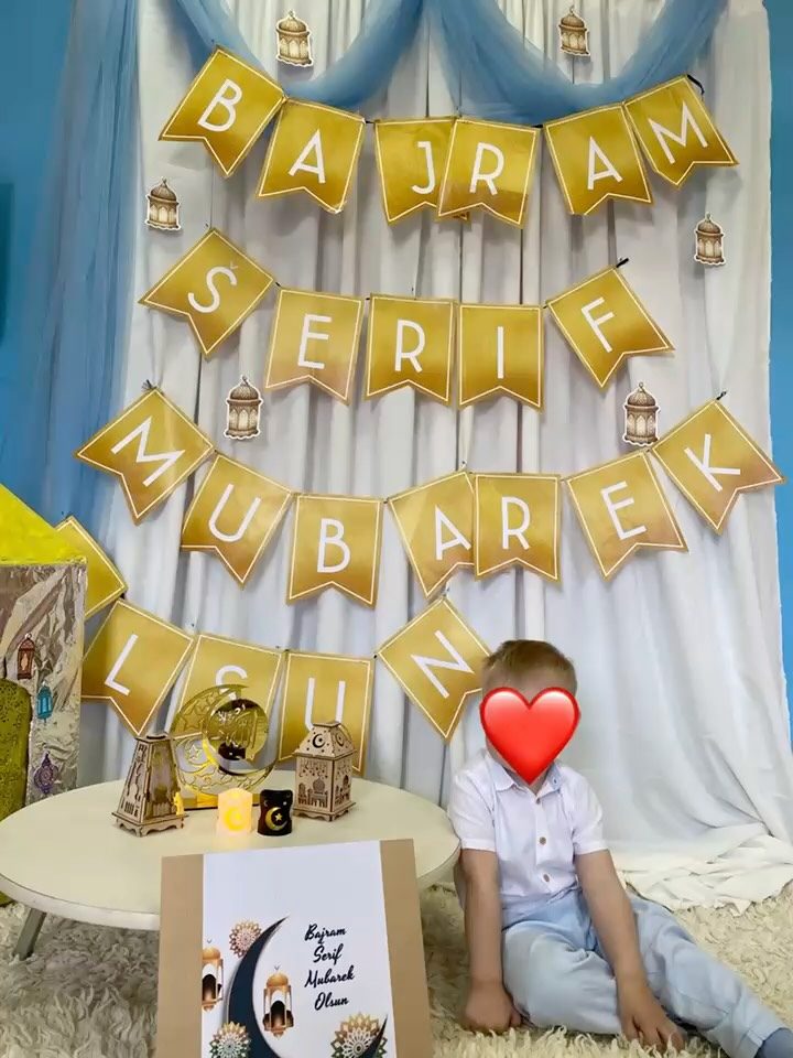 Instagram post from vrtickiki. This post is in position 10.