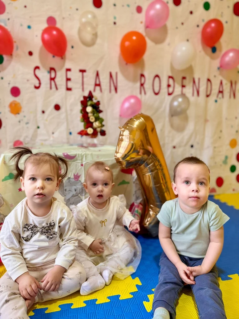 Instagram post from vrtickiki. This post is in position 6.