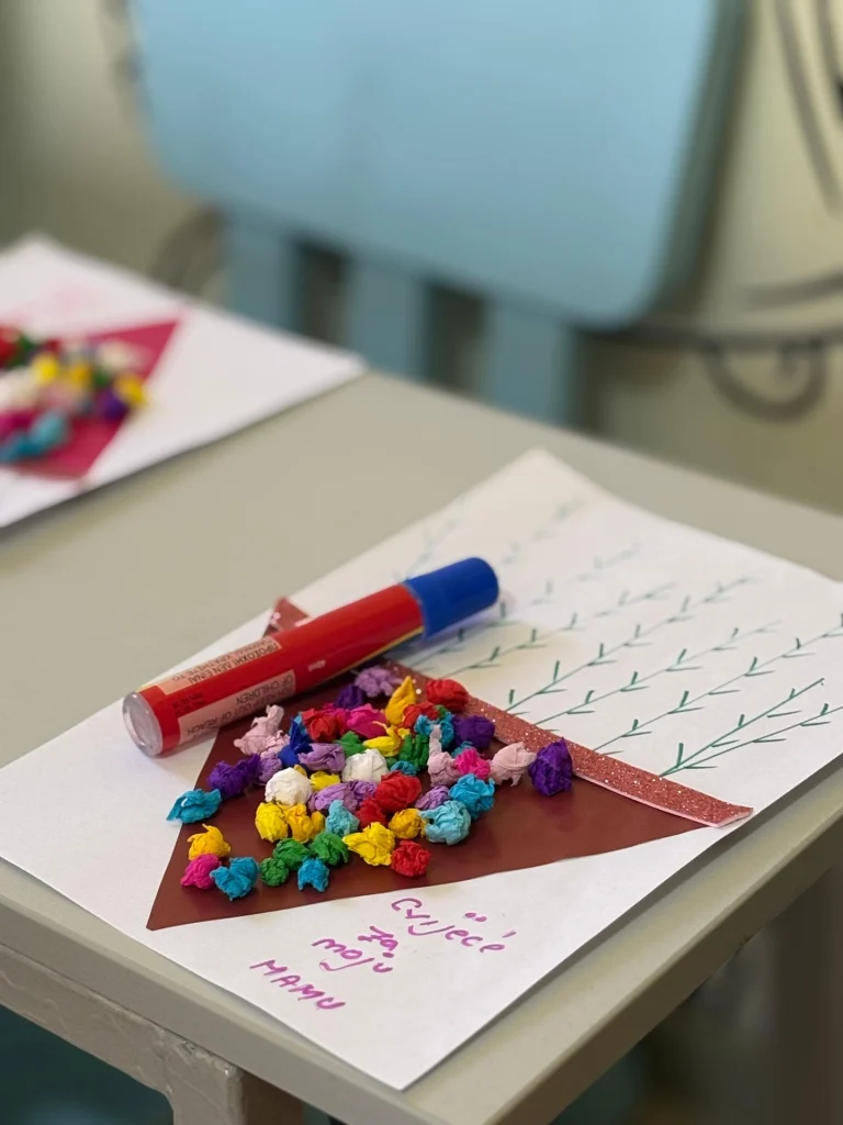 Instagram post from vrtickiki. This post is in position 17.