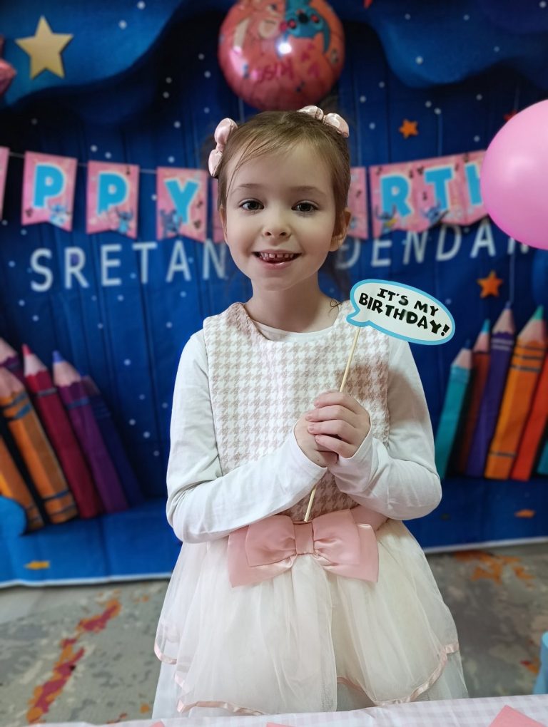 Instagram post from vrtickiki. This post is in position 18.