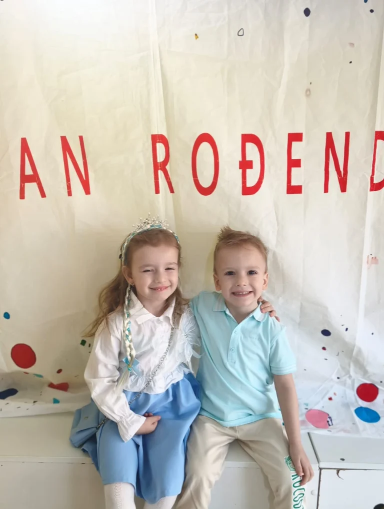 Instagram post from vrtickiki. This post is in position 1.