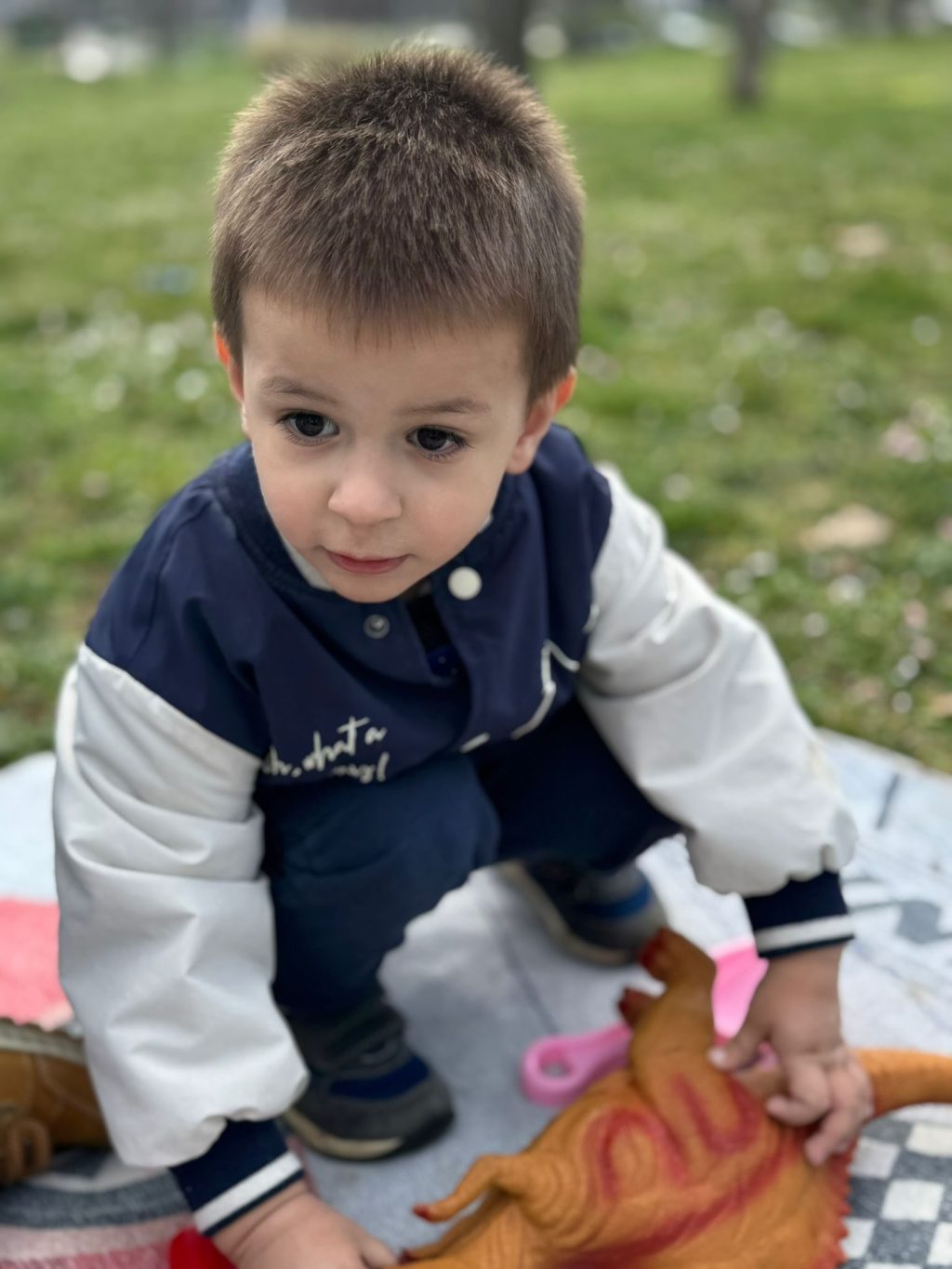 Instagram post from vrtickiki. This post is in position 8.