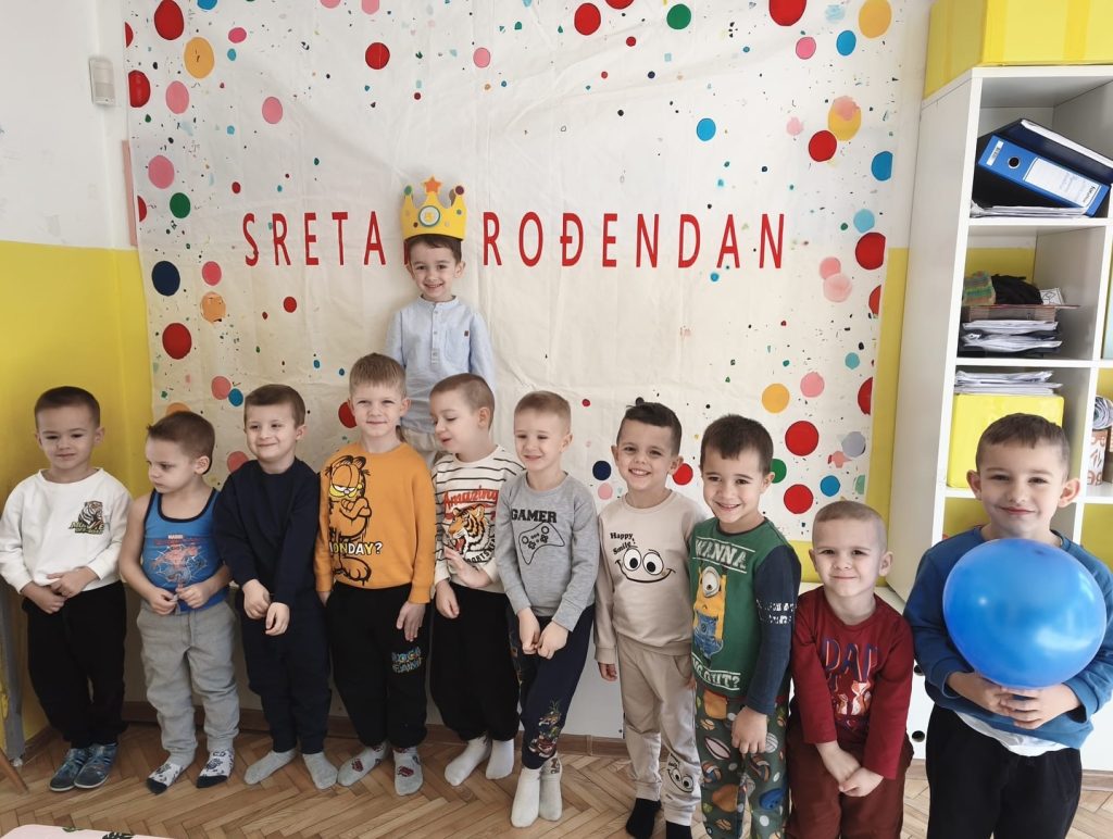 Instagram post from vrtickiki. This post is in position 3.