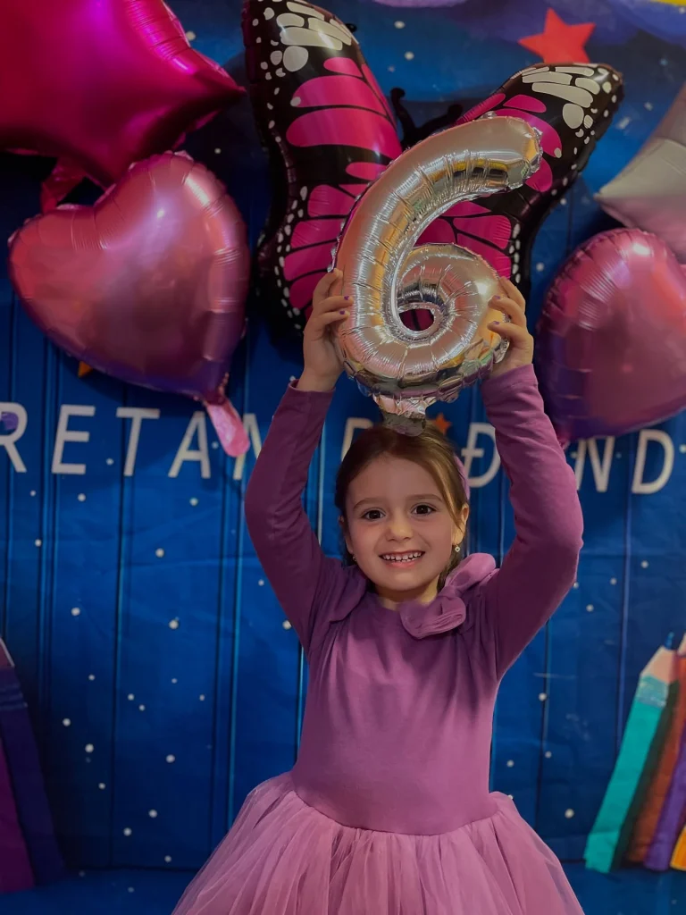 Instagram post from vrtickiki. This post is in position 4.