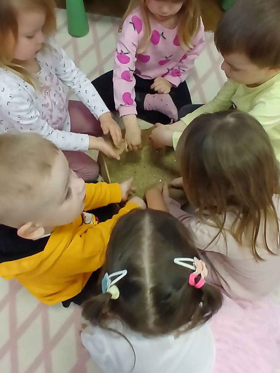 Instagram post from vrtickiki. This post is in position 5.