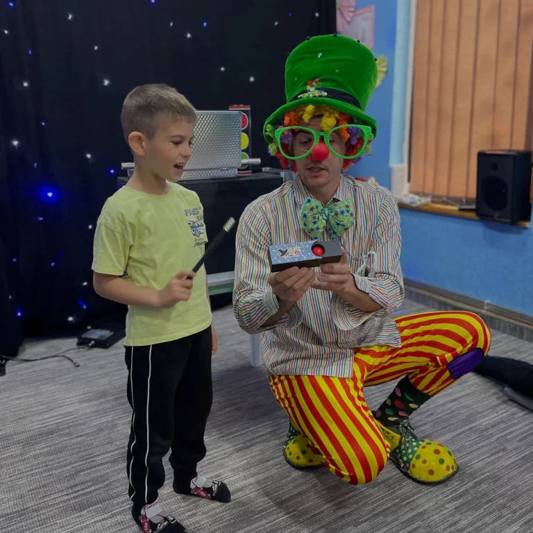 Instagram post from vrtickiki. This post is in position 17.