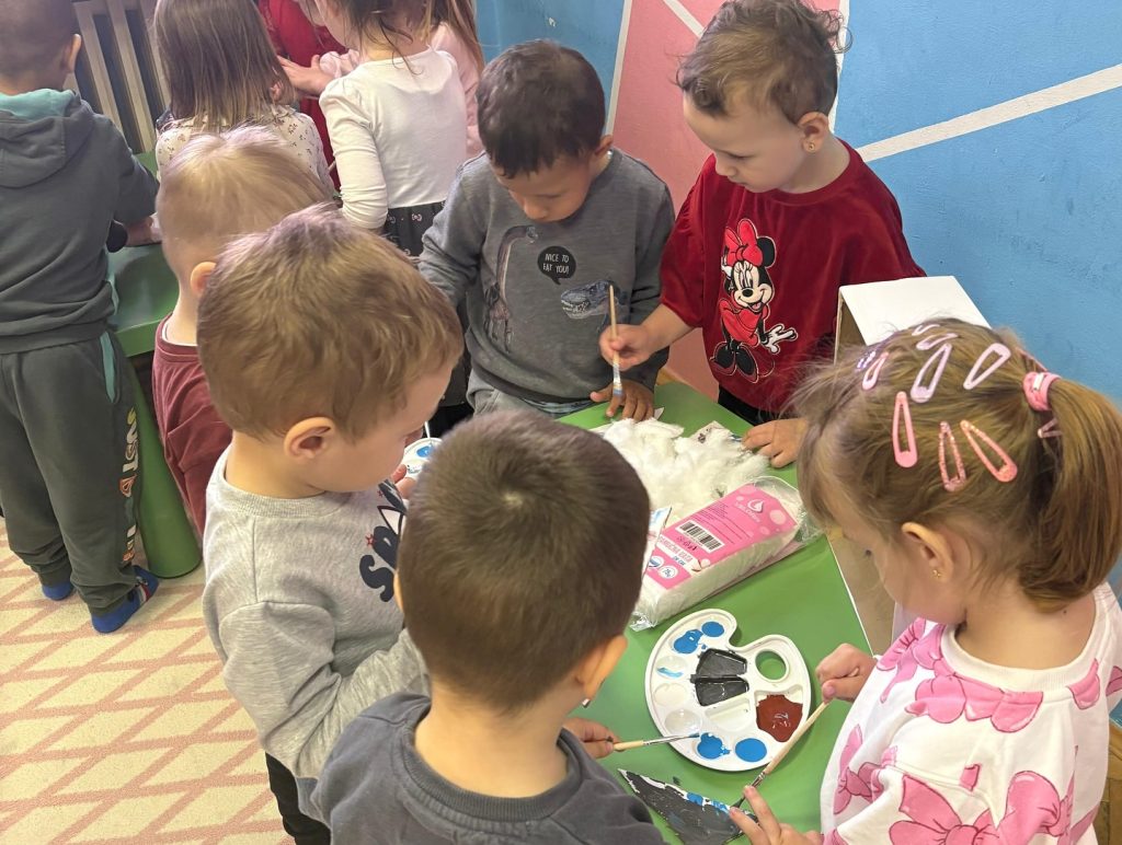 Instagram post from vrtickiki. This post is in position 8.