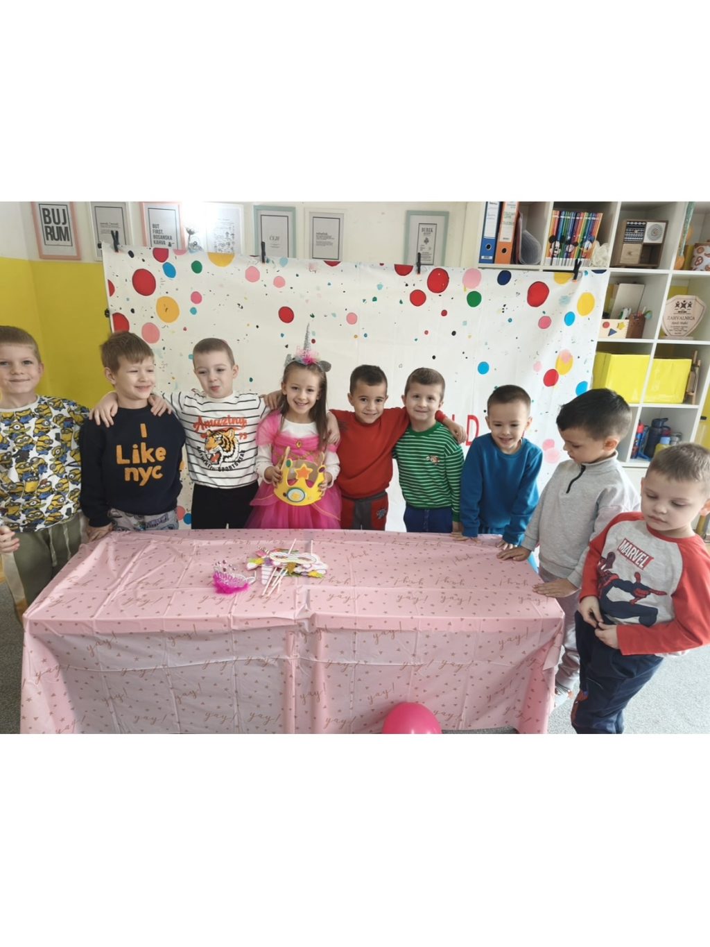 Instagram post from vrtickiki. This post is in position 4.