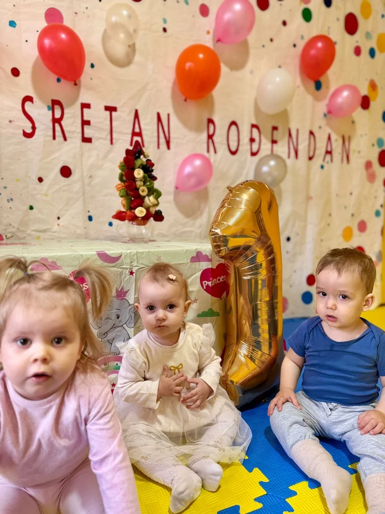 Instagram post from vrtickiki. This post is in position 12.