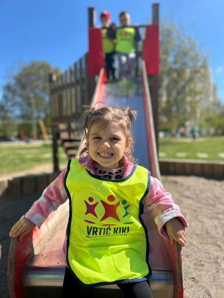 Instagram post from vrtickiki. This post is in position 17.