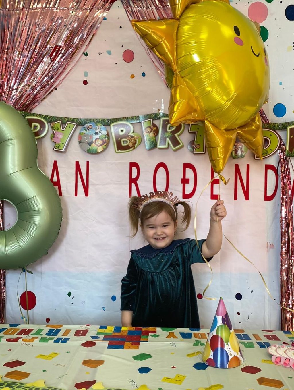 Instagram post from vrtickiki. This post is in position 4.