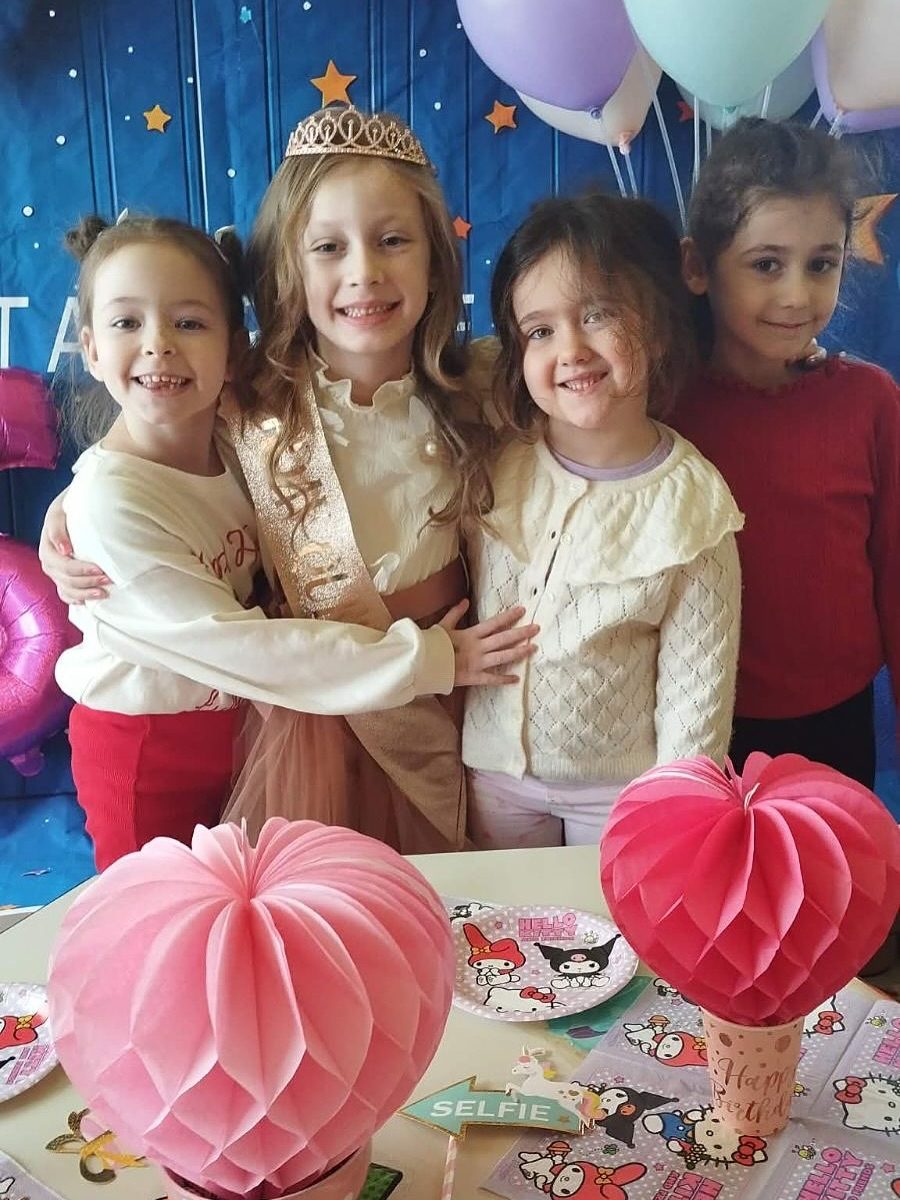 Instagram post from vrtickiki. This post is in position 4.